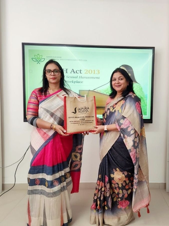Facilitator felicitation · Jaipuria Vrindavan Yojana
